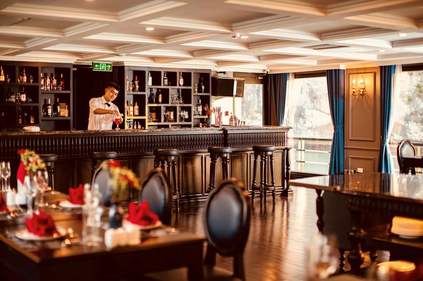 Rosy cruise – Du thuyền 5 sao vịnh Lan Hạ