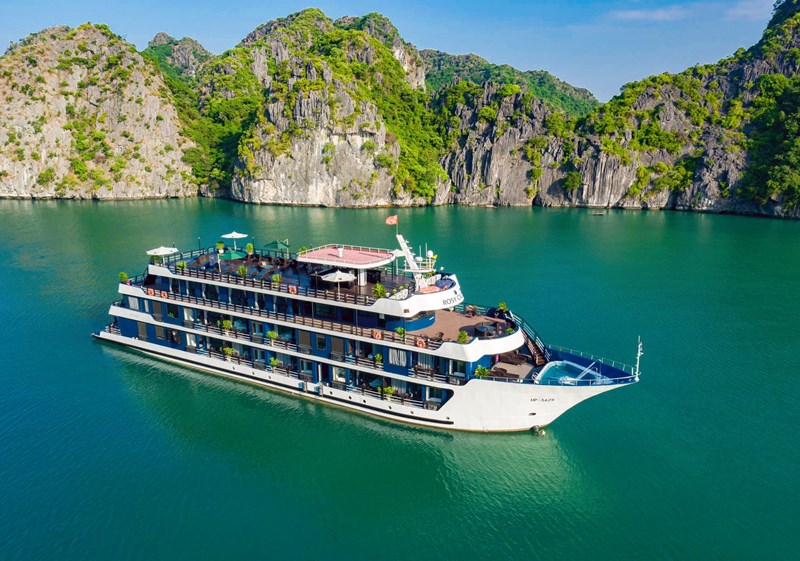 Rosy cruise – Du thuyền 5 sao vịnh Lan Hạ