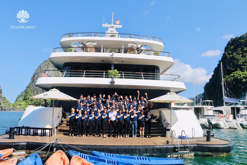 Du thuyền Scarlet Pearl cruise 5 sao vịnh Lan Hạ