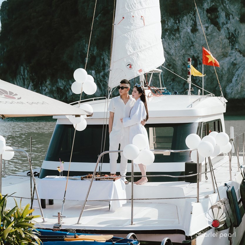 Du thuyền Scarlet Pearl cruise 5 sao vịnh Lan Hạ