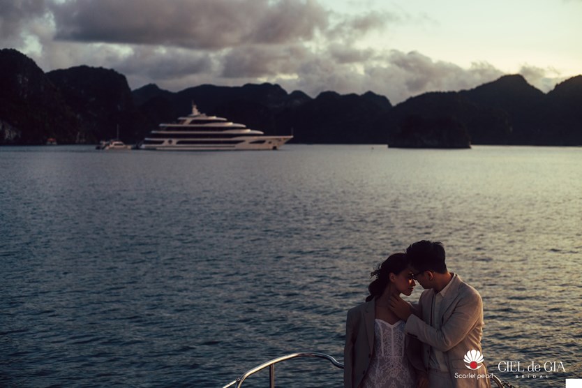 Du thuyền Scarlet Pearl cruise 5 sao vịnh Lan Hạ