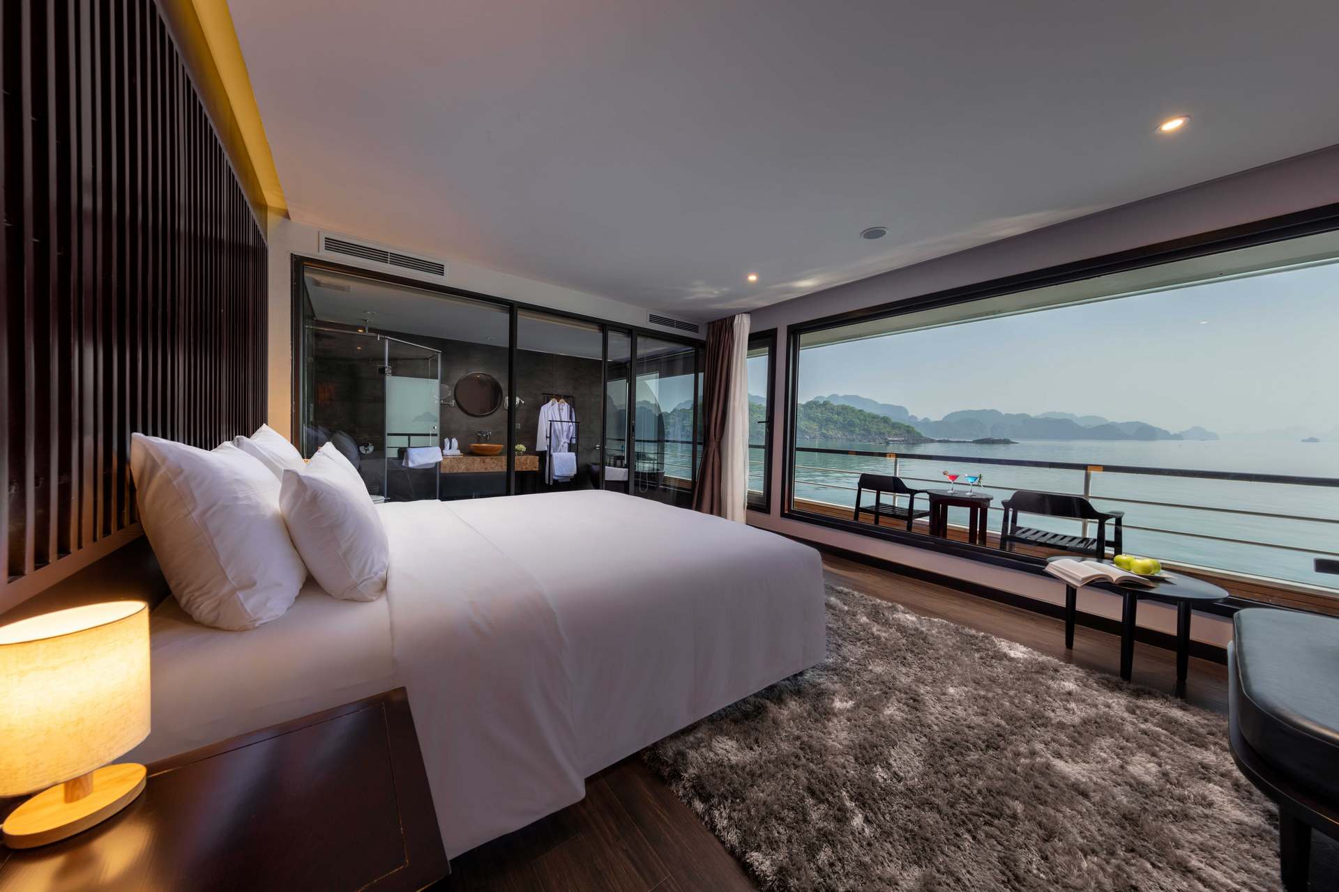 Du thuyền Scarlet Pearl cruise 5 sao vịnh Lan Hạ 7 Golden room Du thuyen 5 sao vinh Lan Ha scarlet pearl cruise