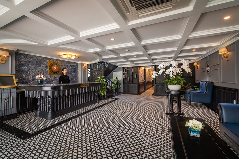 Rosy cruise – Du thuyền 5 sao vịnh Lan Hạ