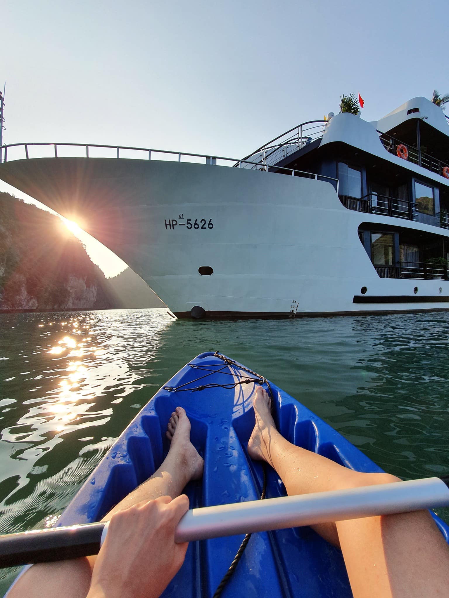 Rosy cruise - Du thuyền 5 sao vịnh Lan Hạ 6 cheo kayaking du thuyen 5 sao Lan Ha Rosy cruise