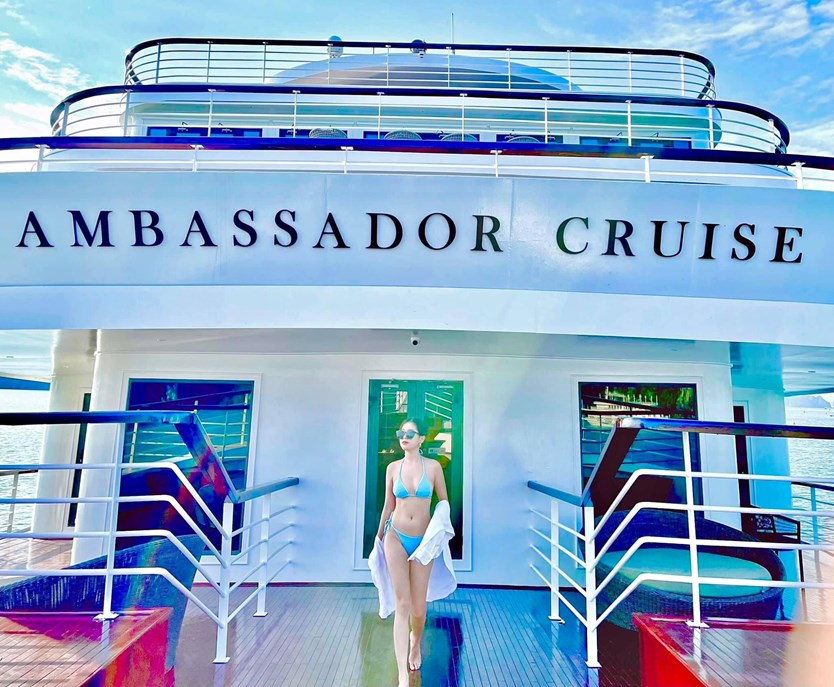 Du thuyền Ambassador cruise 5* 2N1Đ vịnh Hạ Long