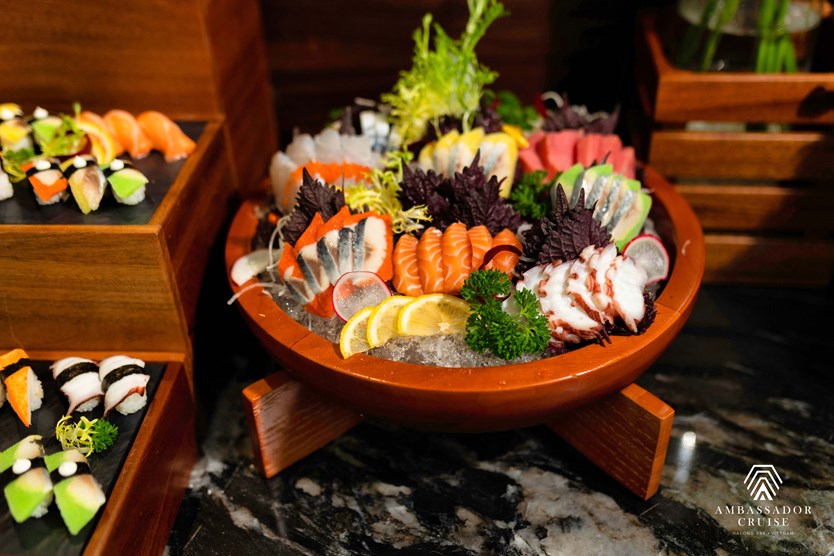 Du thuyền Ambassador Day cruise 6* vịnh Hạ Long