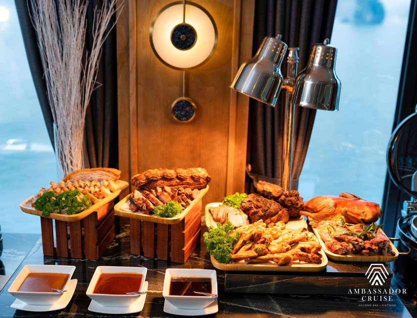Du thuyền Ambassador Day cruise 6* vịnh Hạ Long