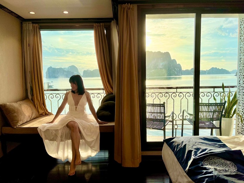 Du thuyền Indochine Cruise 5 sao vịnh Lan Hạ