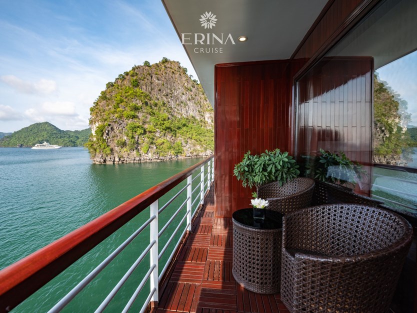 Du thuyền Erina cruise 5 sao vịnh Lan Hạ