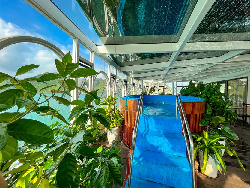 Du thuyền Indochine Cruise 5 sao vịnh Lan Hạ