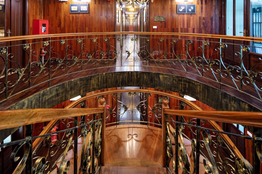 Du thuyền Indochine Cruise 5 sao vịnh Lan Hạ