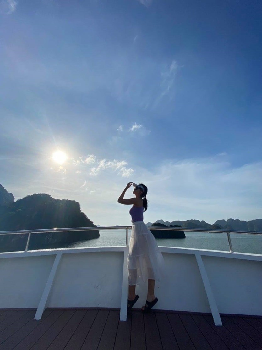 Du thuyền Aspira cruise 5 sao vịnh Lan Hạ