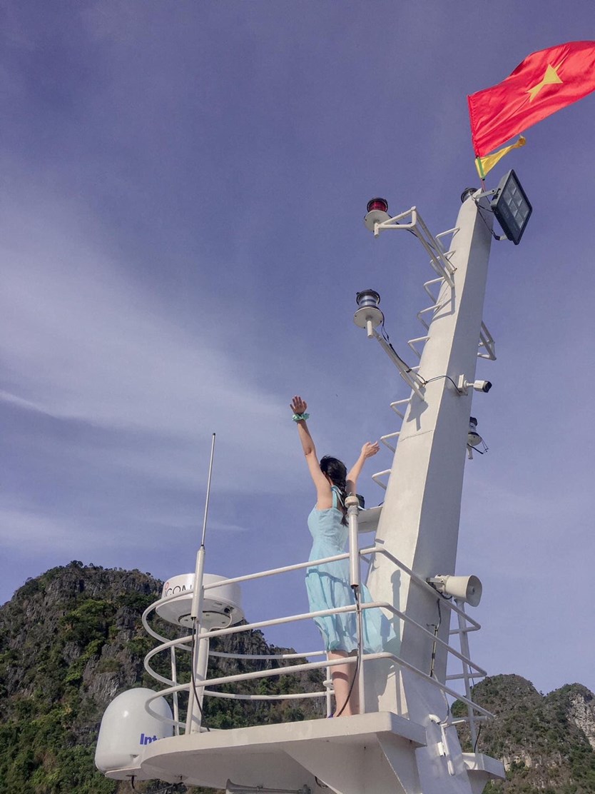 Du thuyền Aspira cruise 5 sao vịnh Lan Hạ