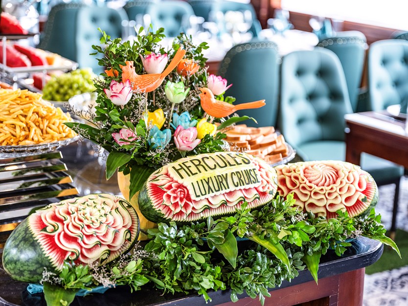 Du thuyền Hercules tour Hạ Long 6h trong ngày