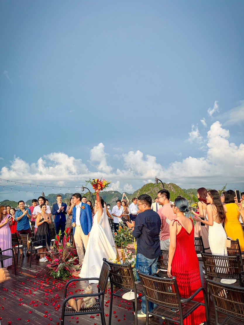 Du thuyền Indochine Cruise 5 sao vịnh Lan Hạ