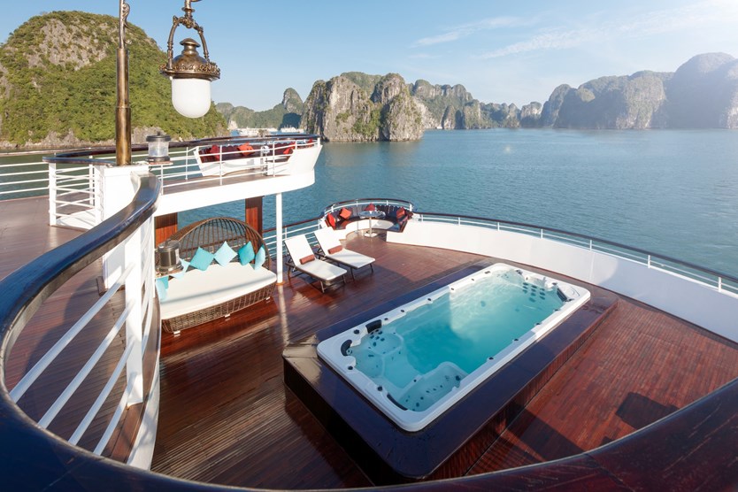 Du thuyền Ambassador cruise 5* 2N1Đ vịnh Hạ Long