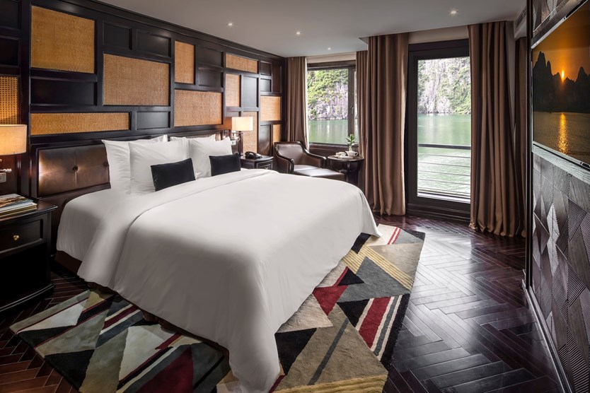 Du thuyền Ambassador cruise 5* 2N1Đ vịnh Hạ Long