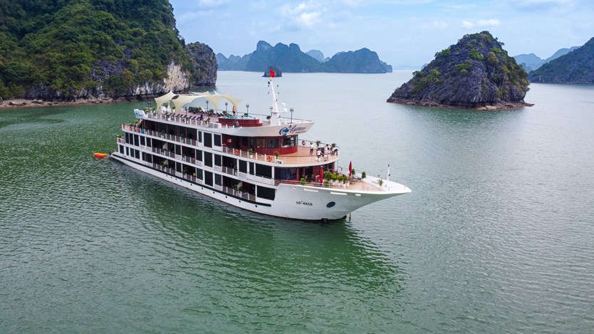 Du thuyền Aspira cruise 5 sao vịnh Lan Hạ