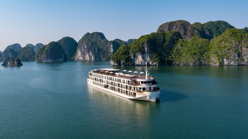 Du thuyền Indochine Cruise 5 sao vịnh Lan Hạ