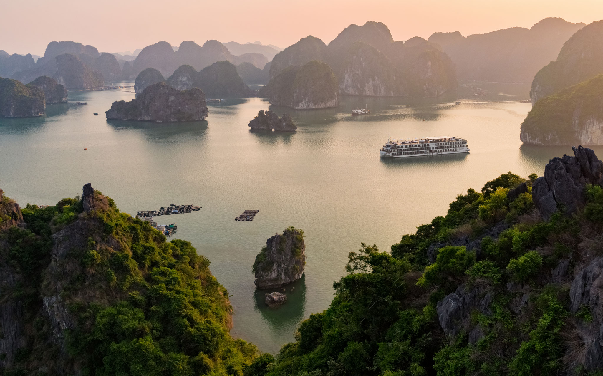 Lịch trình hấp dẫn thăm quan vịnh Lan Hạ