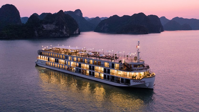 Du thuyền Indochine Cruise 5 sao vịnh Lan Hạ