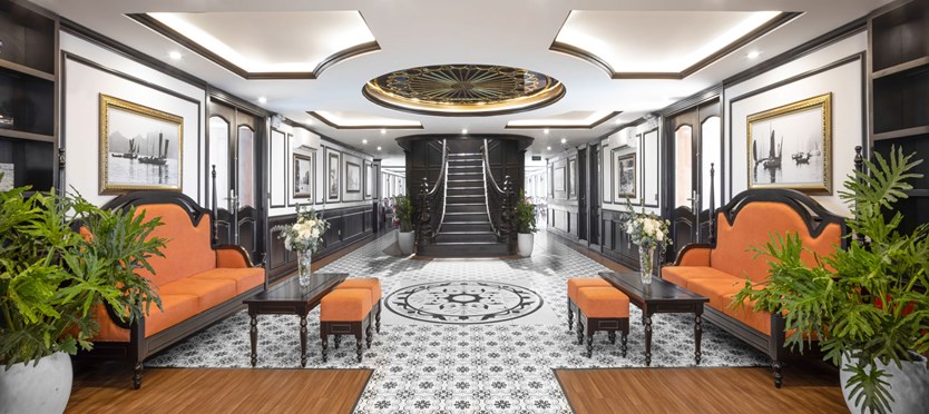 Du thuyền Sea Octopus 5 sao ăn tối trên vịnh