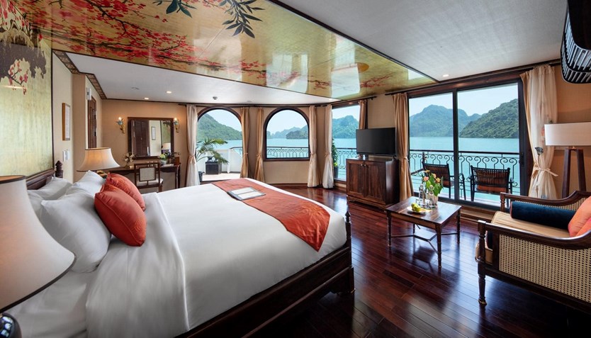 Du thuyền Indochine Cruise 5 sao vịnh Lan Hạ