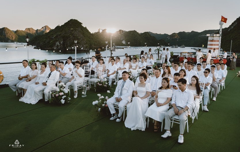 Du thuyền La Casta cruise 5 sao vịnh Lan Hạ