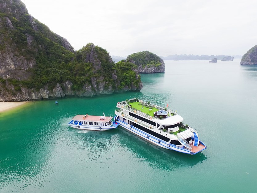 Du thuyền La Casta daily cruise 5* tour 1 ngày