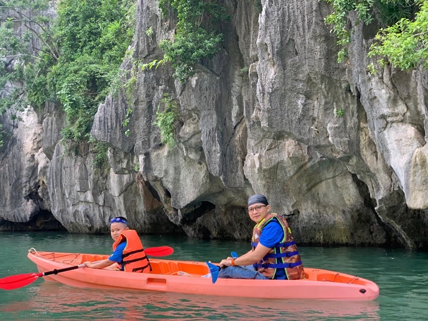 Du thuyền La Casta daily cruise 5* tour 1 ngày