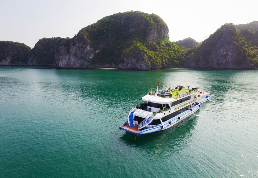 Du thuyền La Casta daily cruise 5* tour 1 ngày