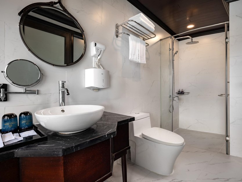 Du thuyền La Casta cruise 5 sao vịnh Lan Hạ