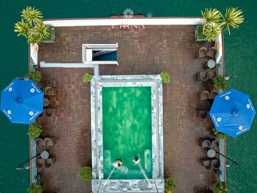 Du thuyền Erina cruise 5 sao vịnh Lan Hạ