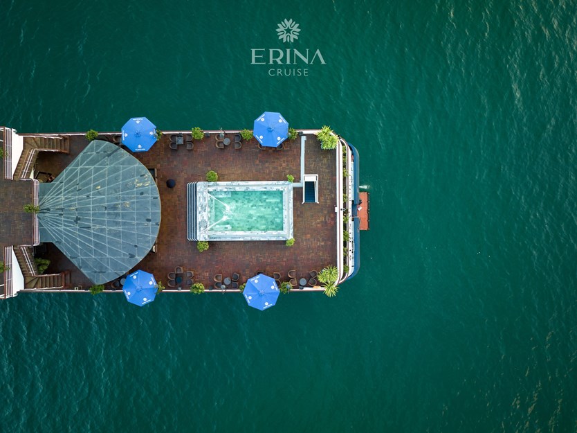 Du thuyền Erina cruise 5 sao vịnh Lan Hạ