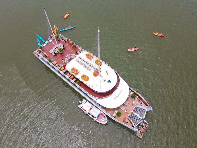 Du thuyền Catamaran Hạ Long – Lan Hạ trong ngày