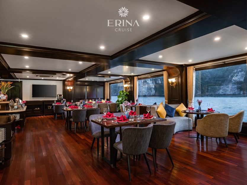 Du thuyền Erina cruise 5 sao vịnh Lan Hạ