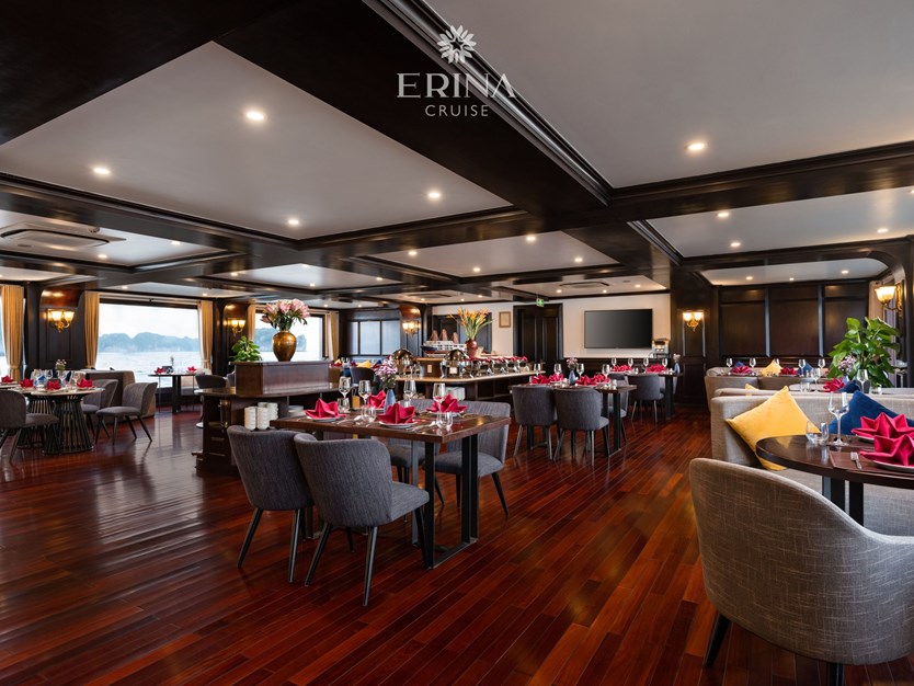 Du thuyền Erina cruise 5 sao vịnh Lan Hạ