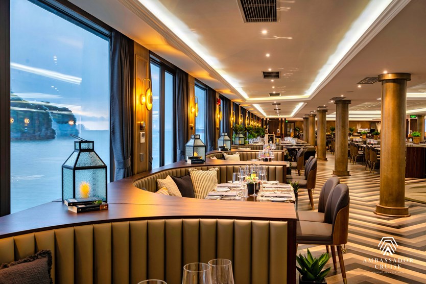 Du thuyền Ambassador Day cruise 6* vịnh Hạ Long