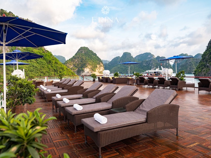 Du thuyền Erina cruise 5 sao vịnh Lan Hạ