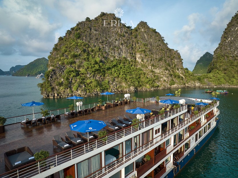 Du thuyền Erina cruise 5 sao vịnh Lan Hạ