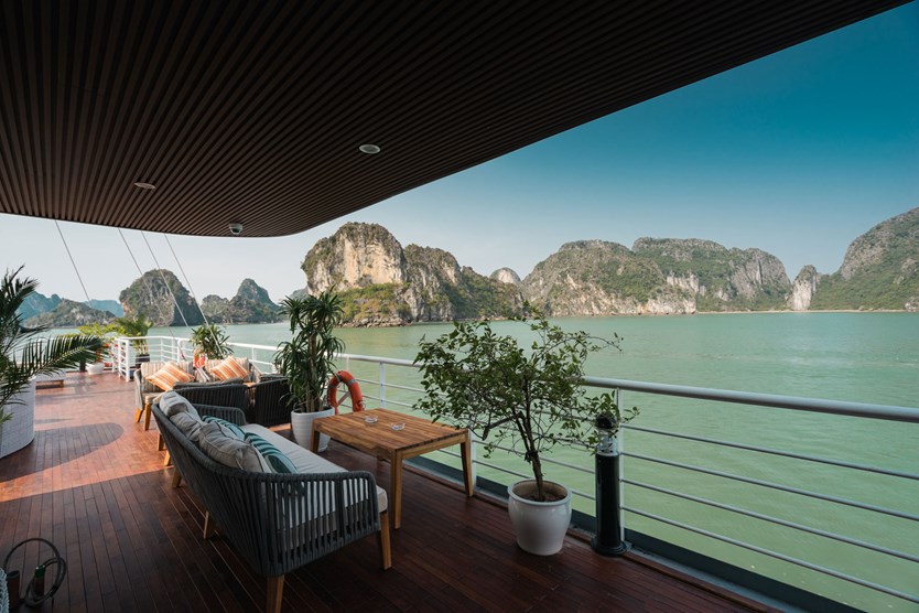 Du thuyền Catamaran Hạ Long – Lan Hạ trong ngày