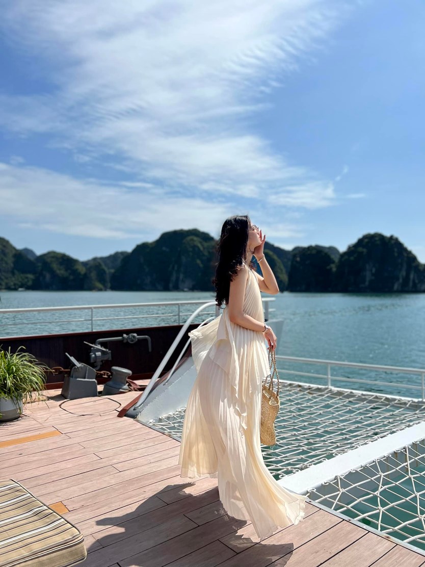 Du thuyền Catamaran Hạ Long – Lan Hạ trong ngày