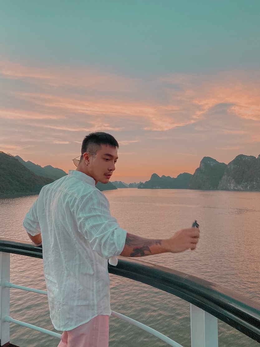 Du thuyền Le Theatre cruise 5 sao Lan Hạ