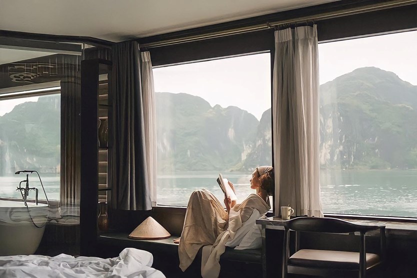 Du thuyền Orchid Classic cruise 5 sao vịnh Lan Hạ