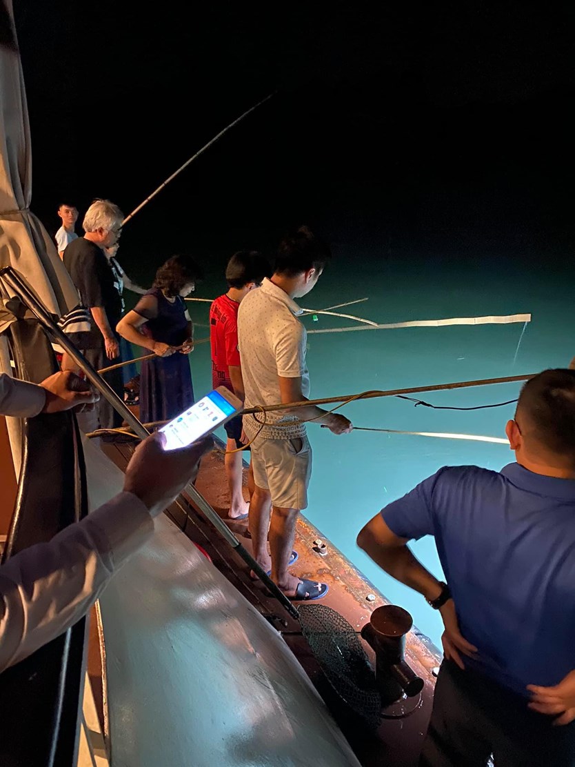 Du thuyền Le Theatre cruise 5 sao Lan Hạ