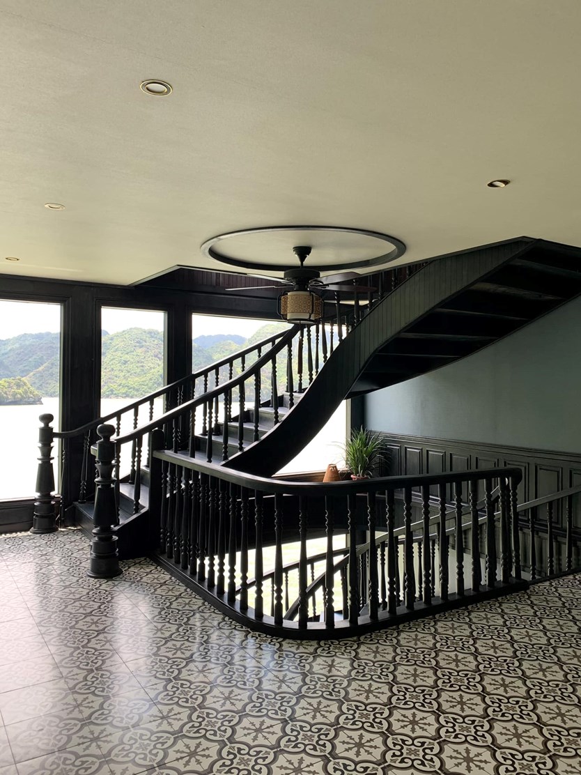 Du thuyền La Regina Grand 5 sao vịnh Lan Hạ