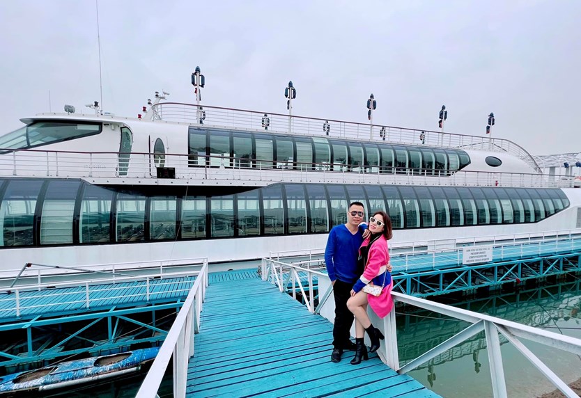 Du thuyền nhà hàng Paradise Delight Hạ Long