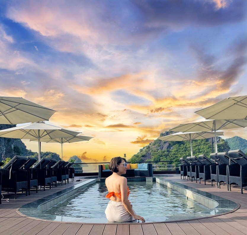 Du thuyền Le Theatre cruise 5 sao Lan Hạ