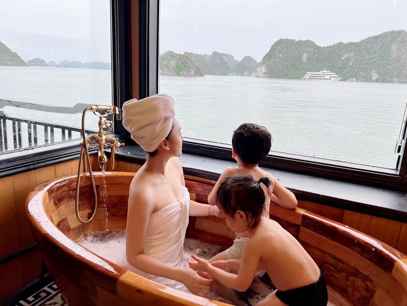 Du thuyền La Regina Grand 5 sao vịnh Lan Hạ