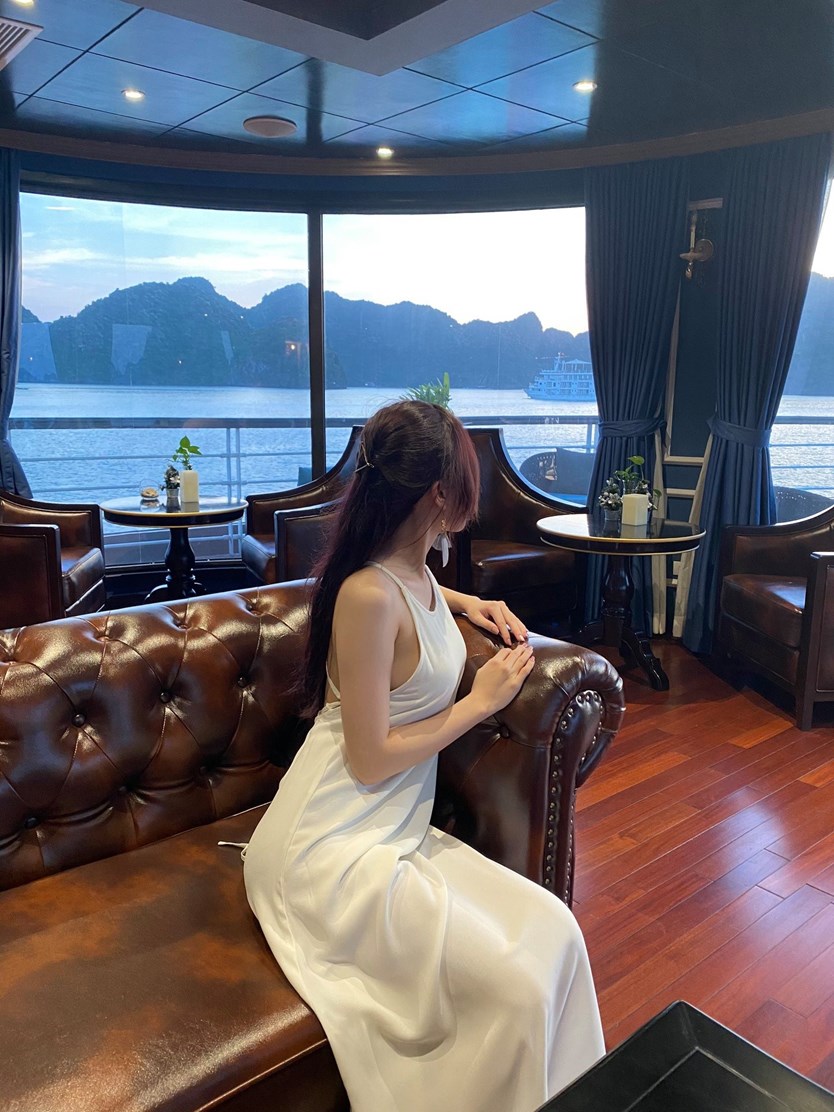 Du thuyền Le Theatre cruise 5 sao Lan Hạ